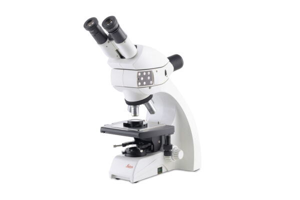 Microscopio Metalográfico para rutina y enseñanza DM 750M